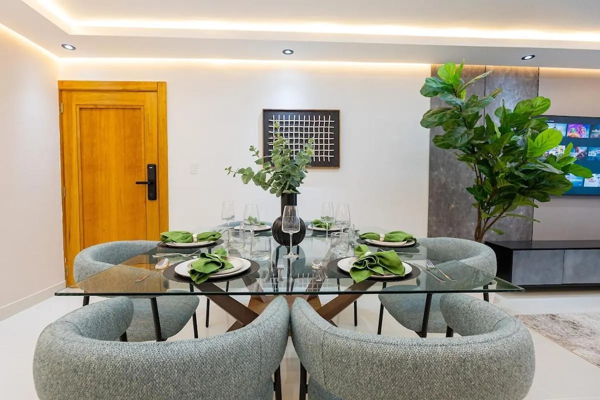 Modern 3Br! 9Fl, King Bed! Sti With Pool! Fast Wifi! Apartment Santiago De Los Caballeros